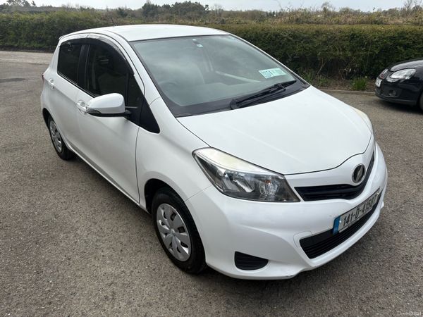 Toyota Vitz Hatchback, Petrol, 2014, White