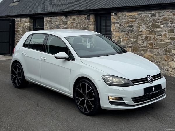 Volkswagen Golf Hatchback, Petrol, 2013, White