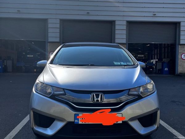 Honda Fit Hatchback, Petrol Hybrid, 2015, Silver
