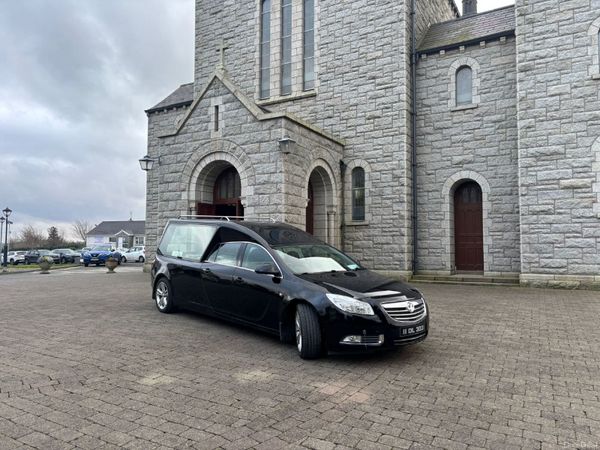 Vauxhall Insignia Hearse, Diesel, 2011, Black
