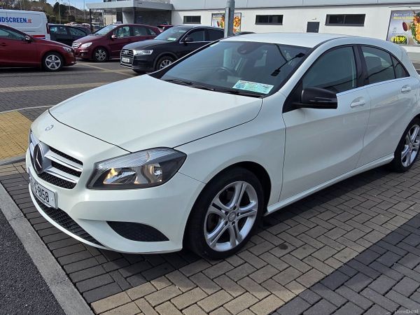 Mercedes-Benz A-Class Hatchback, Petrol, 2015, White