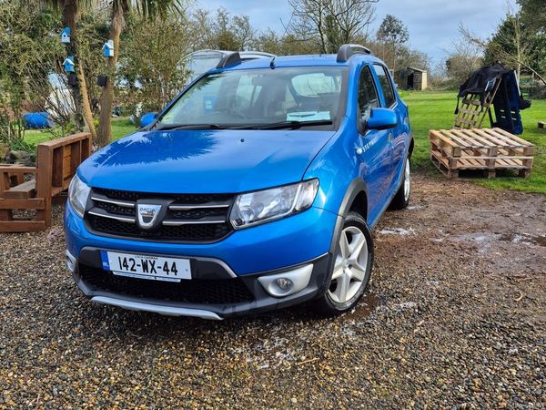 Dacia Sandero Stepway Hatchback, Diesel, 2014, Blue
