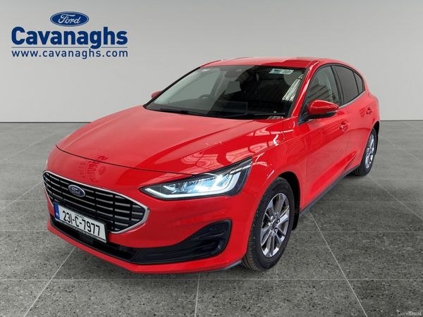 Ford Focus Hatchback, Petrol, 2023, Red