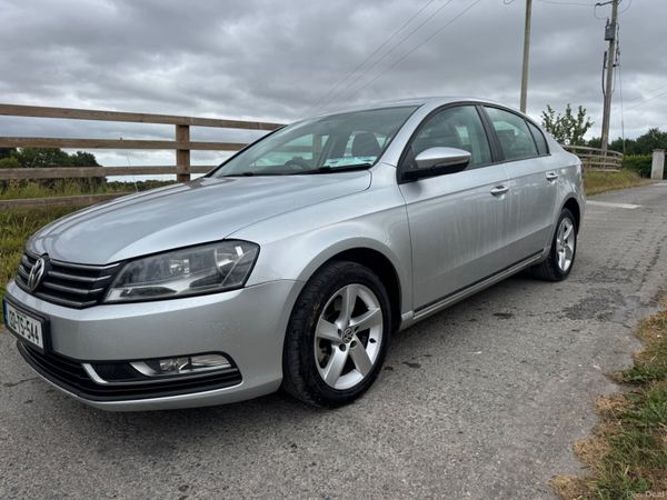 Volkswagen Passat Saloon, Diesel, 2013, Silver