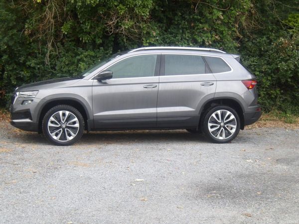 Skoda Karoq SUV, Diesel, 2023, Grey