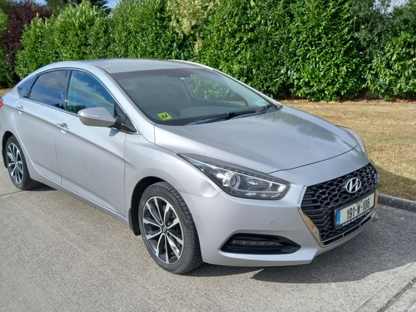 Hyundai i40 Saloon, Diesel, 2019, Grey