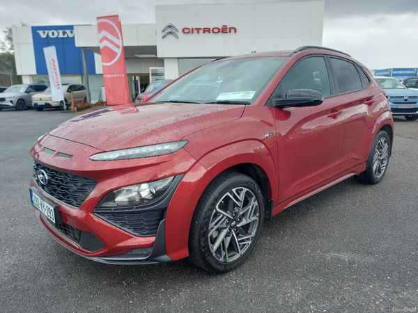 Hyundai KONA MPV, Petrol, 2023, Red