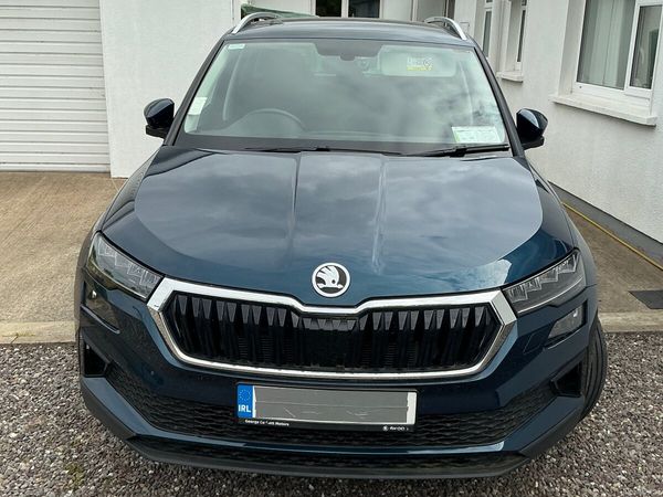 Skoda Karoq Estate/Jeep, Petrol, 2023, Blue