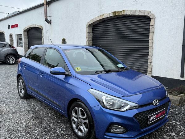 Hyundai i20 Hatchback, Petrol, 2020, Blue