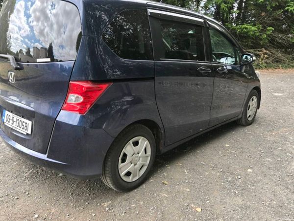 Honda Freed Estate, Petrol, 2009, Blue
