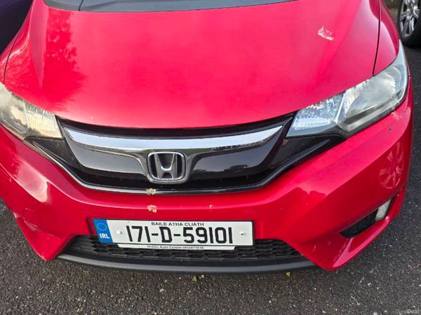 Honda Jazz Hatchback, Petrol, 2017, Red