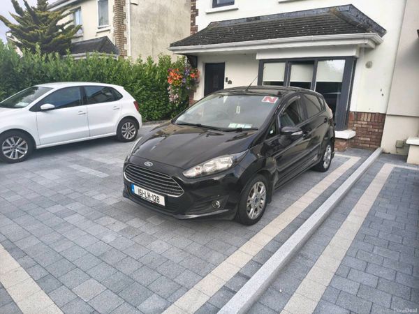 Ford Fiesta Hatchback, Petrol, 2015, Black