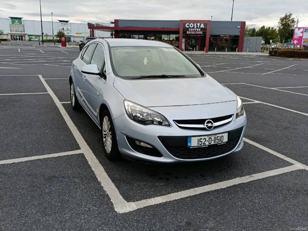 Opel Astra Hatchback, Diesel, 2015, Silver