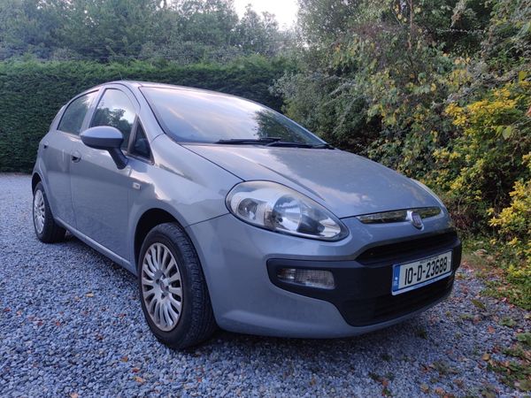 Fiat Punto Hatchback, Petrol, 2010, Grey