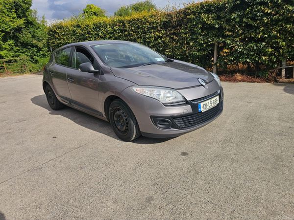 Renault Megane Hatchback, Diesel, 2013, Grey