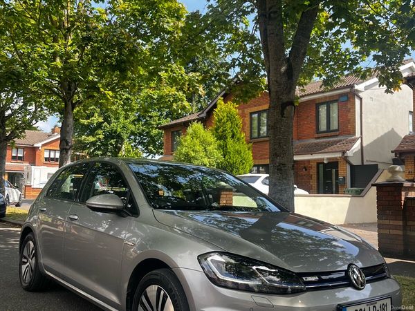 Volkswagen Golf Estate, Electric, 2020, Grey