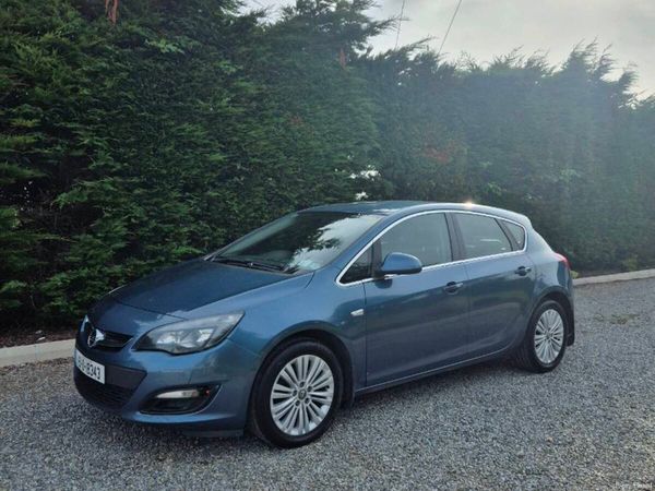 Opel Astra Hatchback, Diesel, 2015, Blue