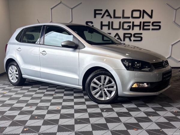 Volkswagen Polo Hatchback, Diesel, 2016, Silver