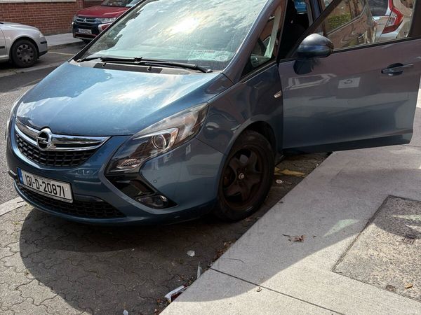 Opel Zafira MPV, Diesel, 2013, Blue