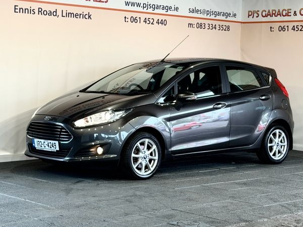 Ford Fiesta Hatchback, Diesel, 2017, Grey