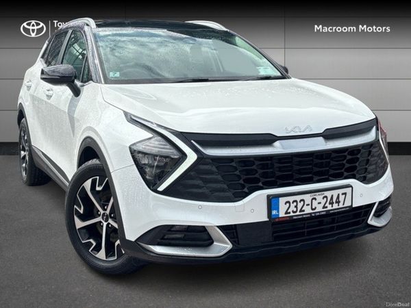 Kia Sportage MPV, Petrol Hybrid, 2023, White