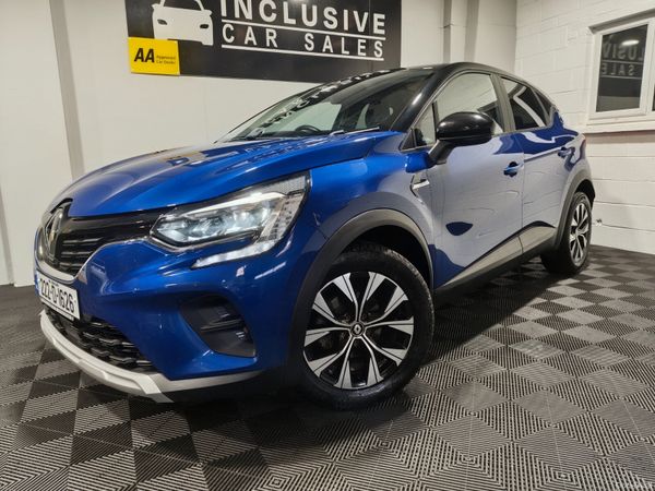 Renault Captur Hatchback, Petrol, 2022, Blue