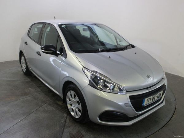 Peugeot 208 Hatchback, Diesel, 2017, Grey