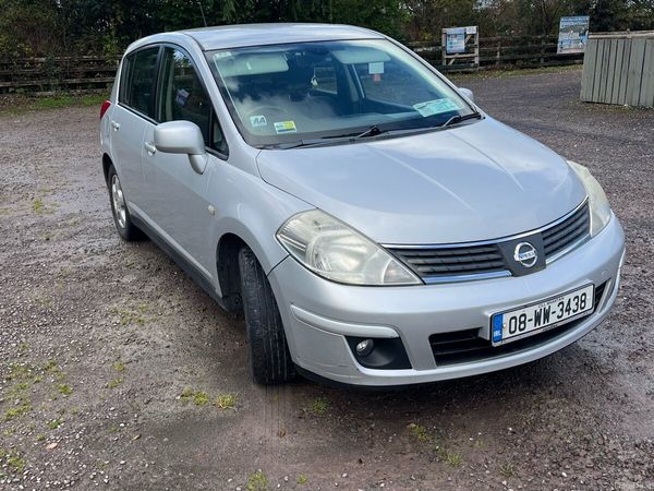 Nissan Tiida Hatchback, Petrol, 2008, Silver
