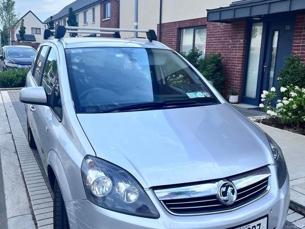 Vauxhall Zafira MPV, Diesel, 2014, Silver