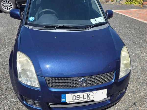 Suzuki Swift Hatchback, Petrol, 2009, Blue