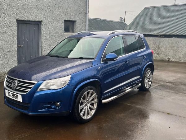 Volkswagen Tiguan SUV, Diesel, 2010, Blue
