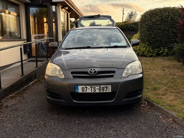 Toyota Corolla Hatchback, Petrol, 2007, Grey