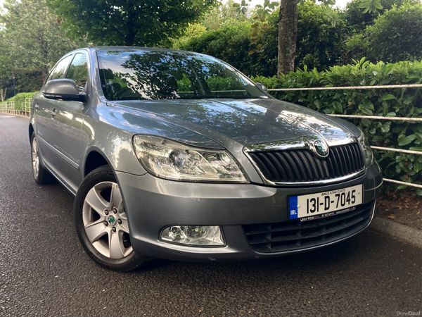 Skoda Octavia Saloon, Diesel, 2013, Grey