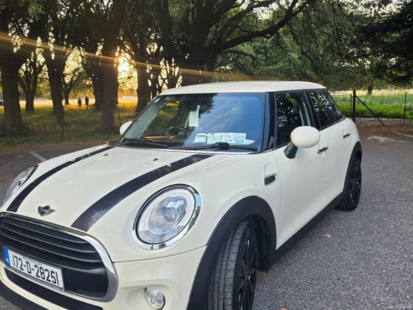 Mini Cooper Hatchback, Diesel, 2017, White