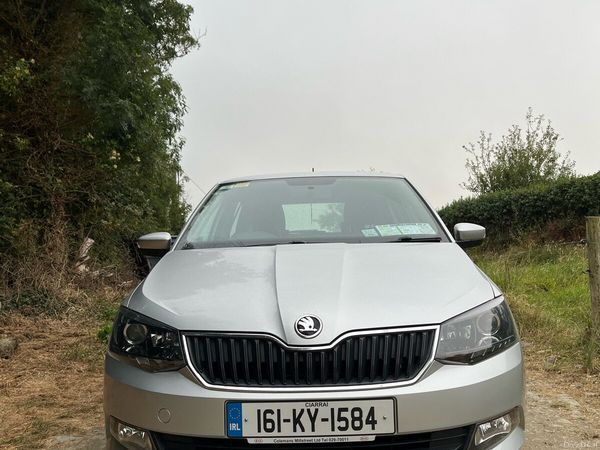 Skoda Fabia Hatchback, Petrol, 2016, Silver
