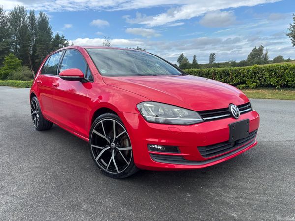 Volkswagen Golf Hatchback, Petrol, 2014, Red