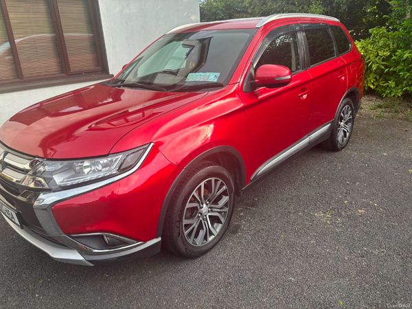 Mitsubishi Outlander SUV, Diesel, 2018, Red