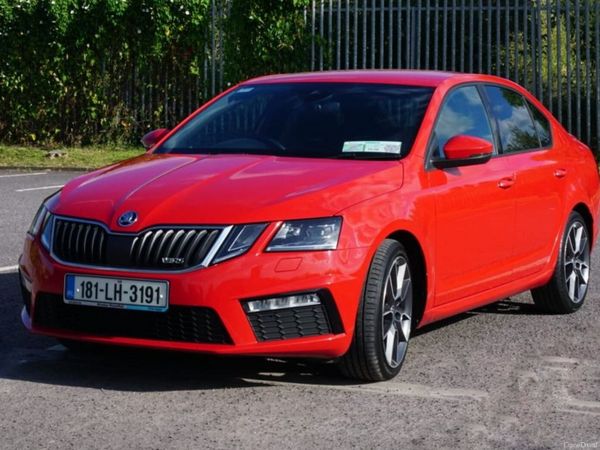 Skoda Octavia Hatchback, Diesel, 2018, Red