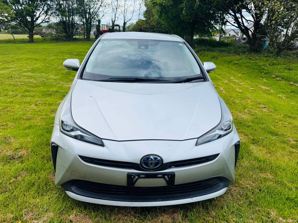 Toyota Prius Hatchback, Petrol Hybrid, 2021, Silver