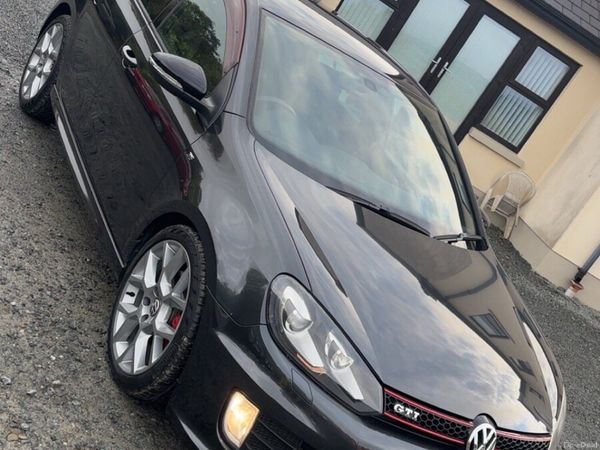 Volkswagen Golf Hatchback, Petrol, 2011, Grey