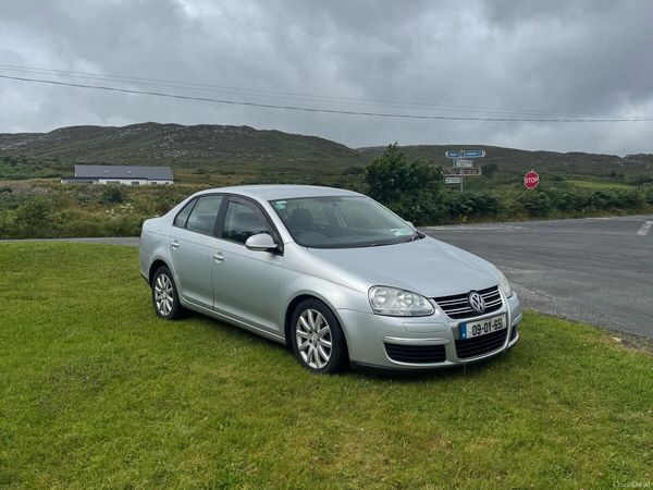 Volkswagen Jetta Saloon, Diesel, 2009, Silver