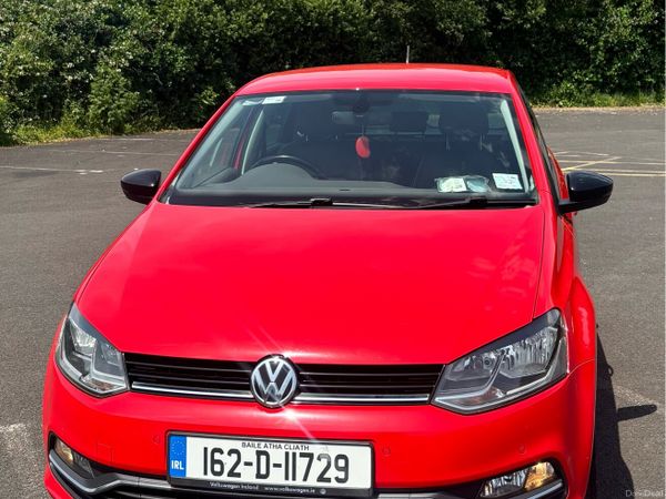 Volkswagen Polo Hatchback, Petrol, 2016, Red