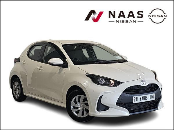 Toyota Yaris Hatchback, Petrol, 2021, White