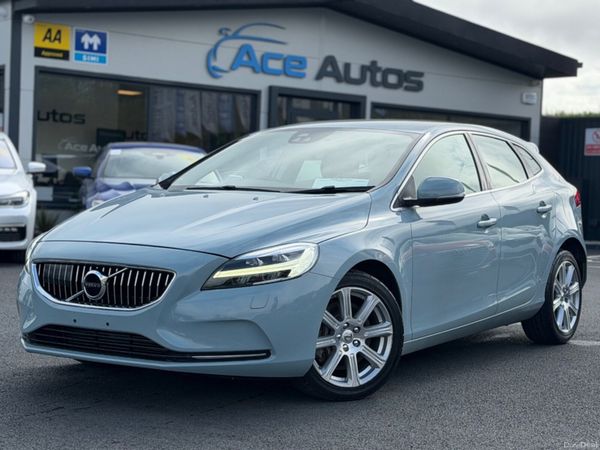 Volvo V40 Hatchback, Diesel, 2019, Grey
