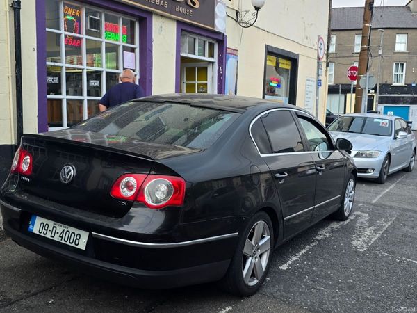 Volkswagen Passat Saloon, Diesel, 2009, Black