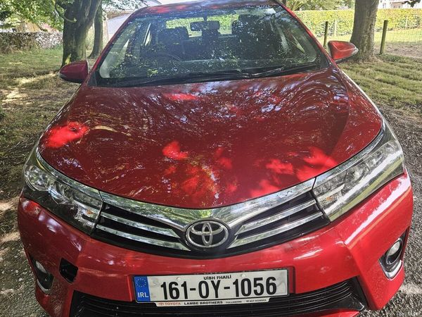 Toyota Corolla Saloon, Diesel, 2016, Red