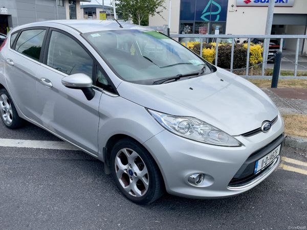Ford Fiesta Hatchback, Petrol, 2011, Silver
