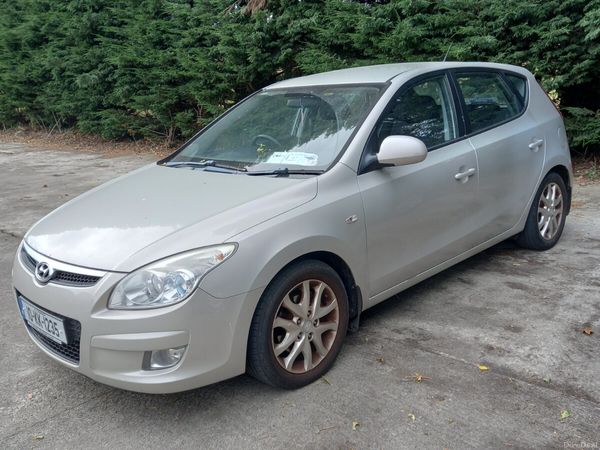 Hyundai i30 Hatchback, Diesel, 2010, Silver