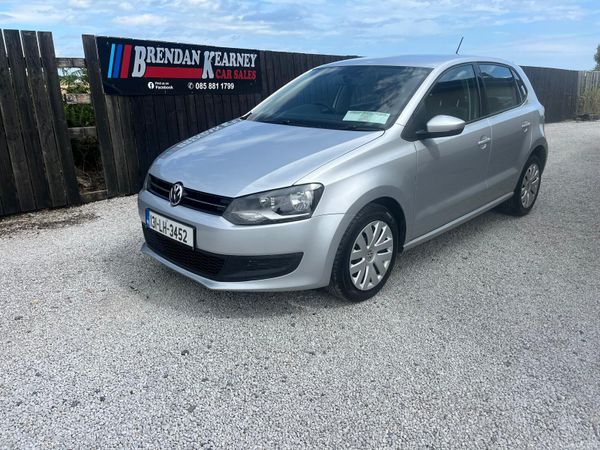 Volkswagen Polo Hatchback, Petrol, 2013, Silver