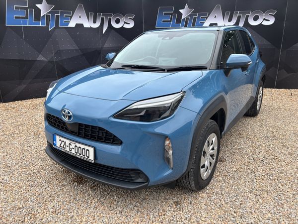Toyota Yaris Cross Hatchback, Petrol Hybrid, 2022, Blue